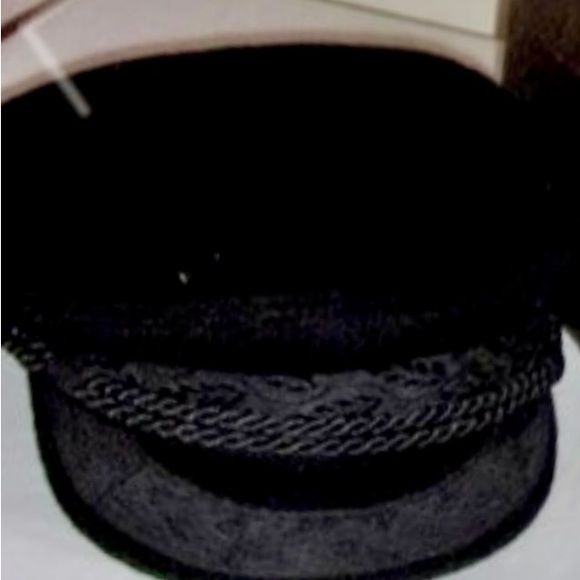 THREE Different 1940’s Ladies HIGH Fashion-Black STUNNING Hats! - Picture 2 of 7